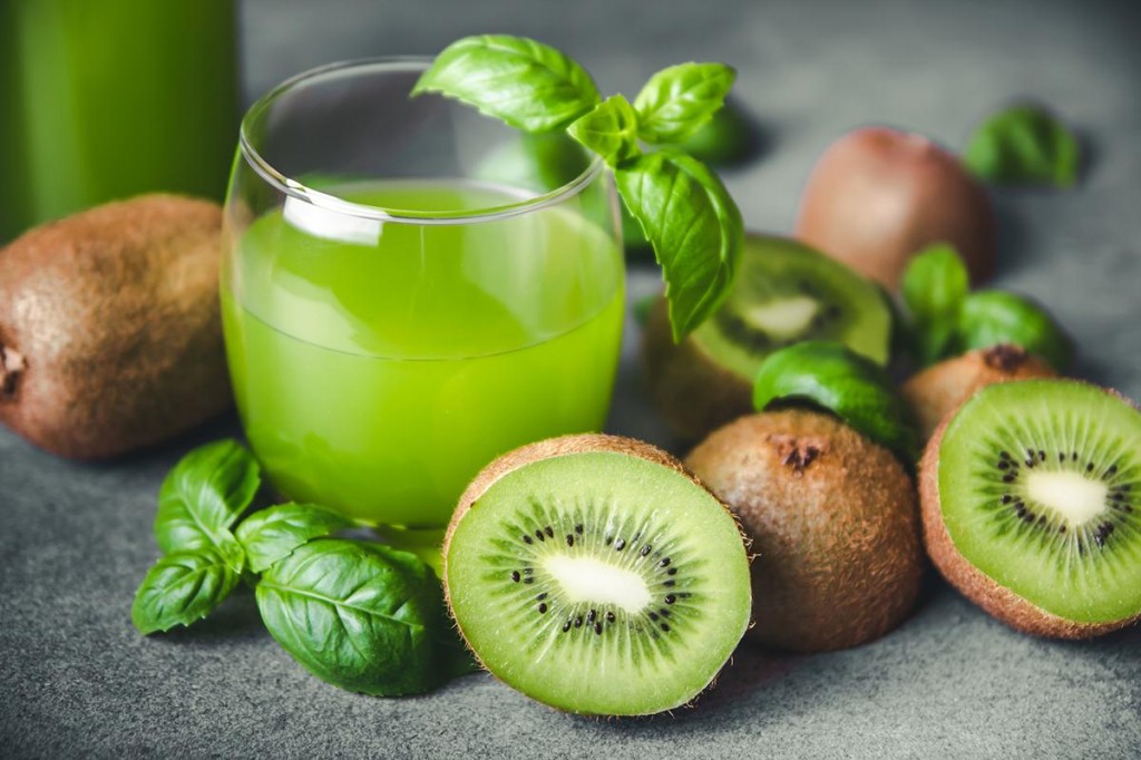 Suco de Kiwi com Hortelã