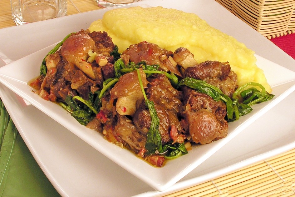 Rabada e polenta com agrião